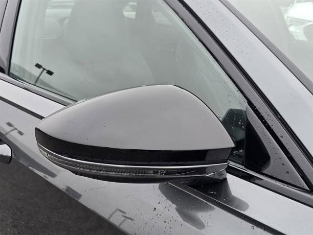 New 2025 Audi S8 image 31