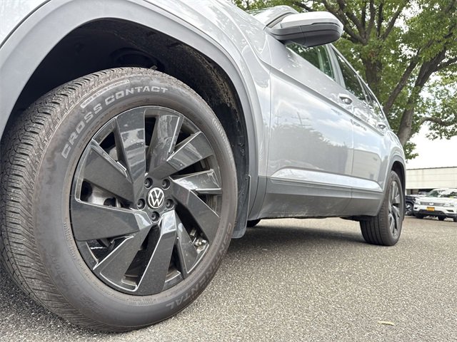 Used 2024 Volkswagen Atlas SE image 12