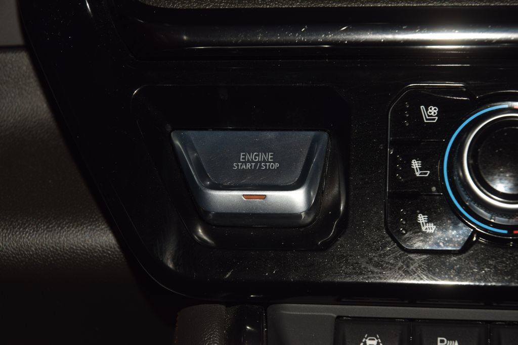 Used 2023 GMC Sierra 1500 AT4 w/ Technology Package AWD/4WD image 35