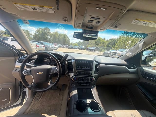 Used 2016 Chevrolet Suburban LT w/ Luxury Package RWD image 11