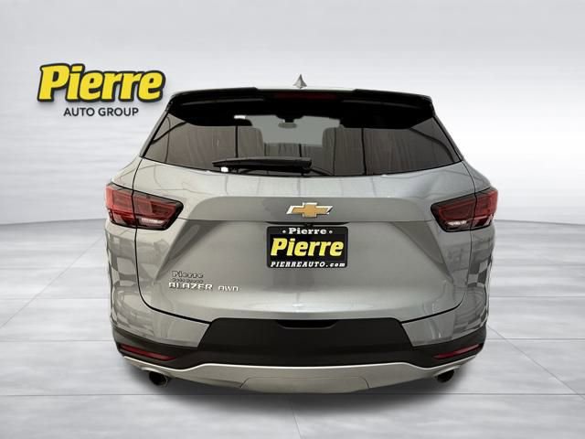 Used 2025 Chevrolet Blazer LT video 3