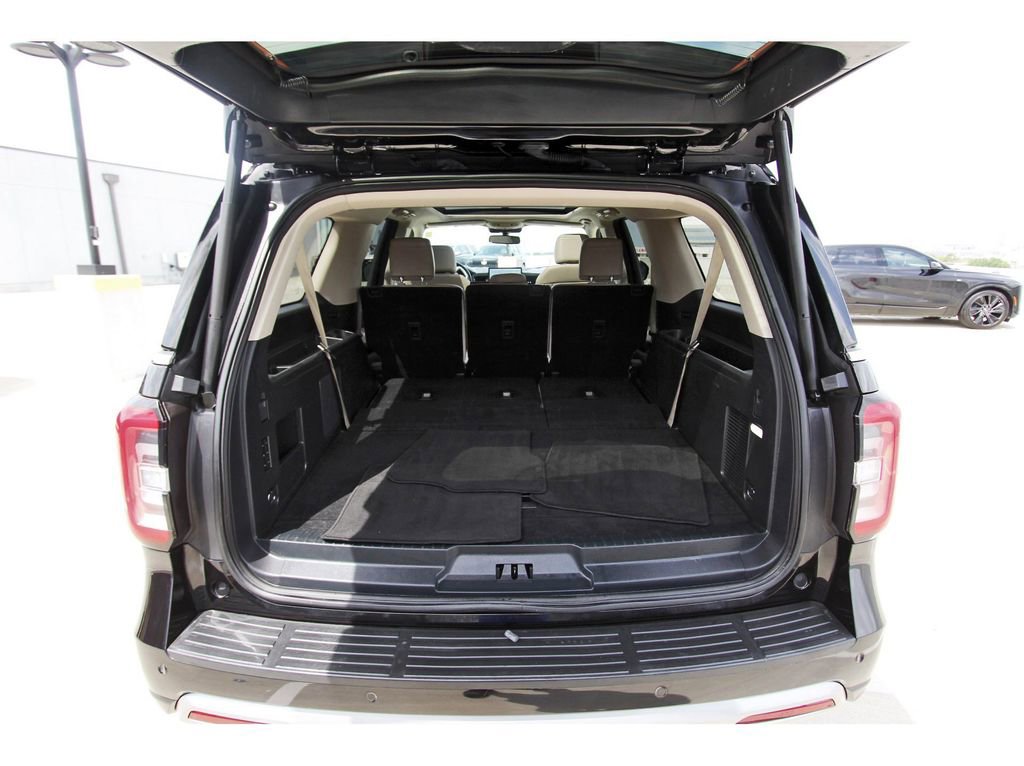 Used 2024 Ford Expedition Max Limited image 29