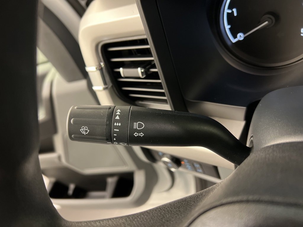 New 2025 Ford F550 4x4 Regular Cab Super Duty image 17