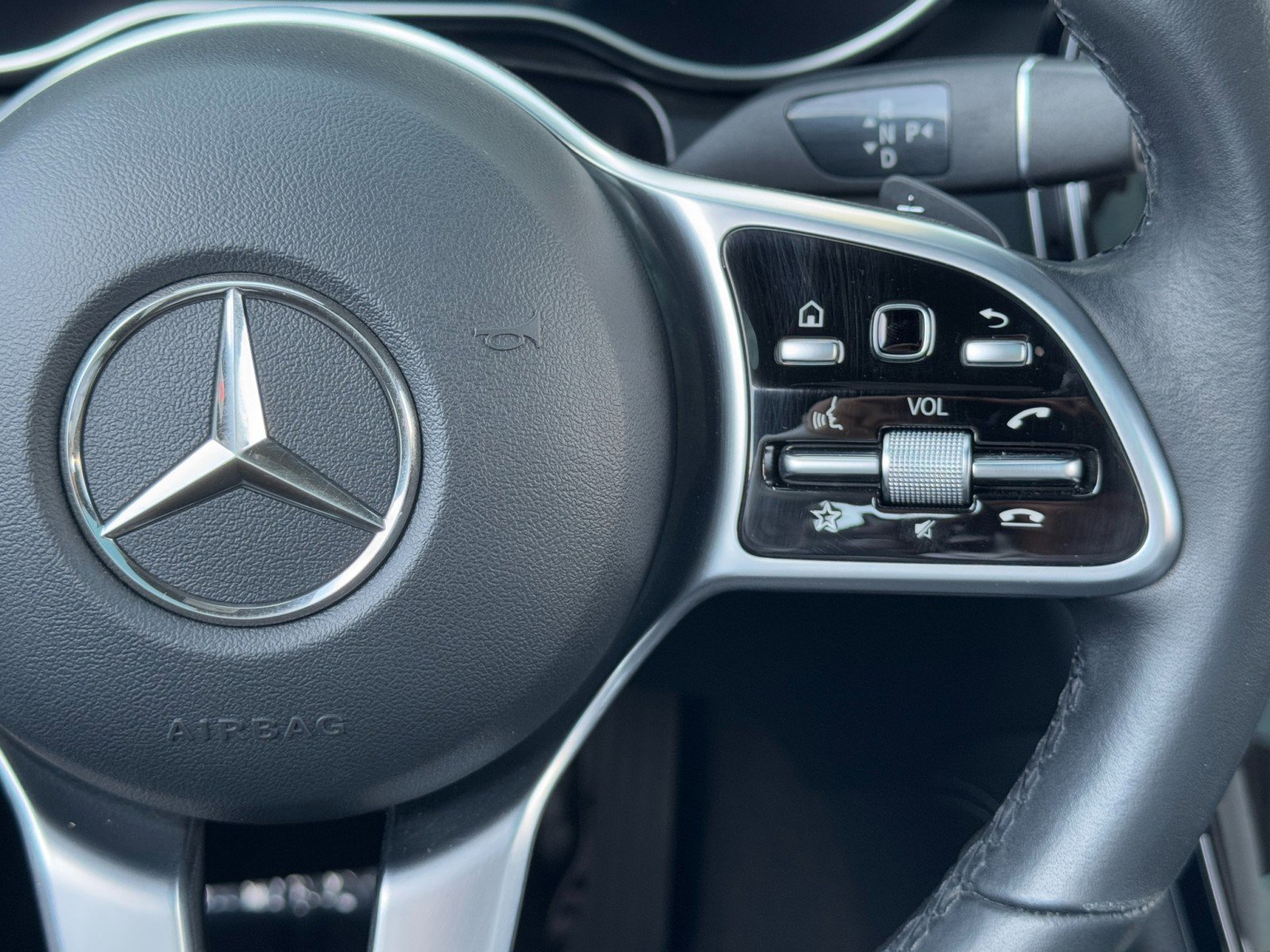 Used 2020 Mercedes-Benz GLC 350e 4MATIC image 23