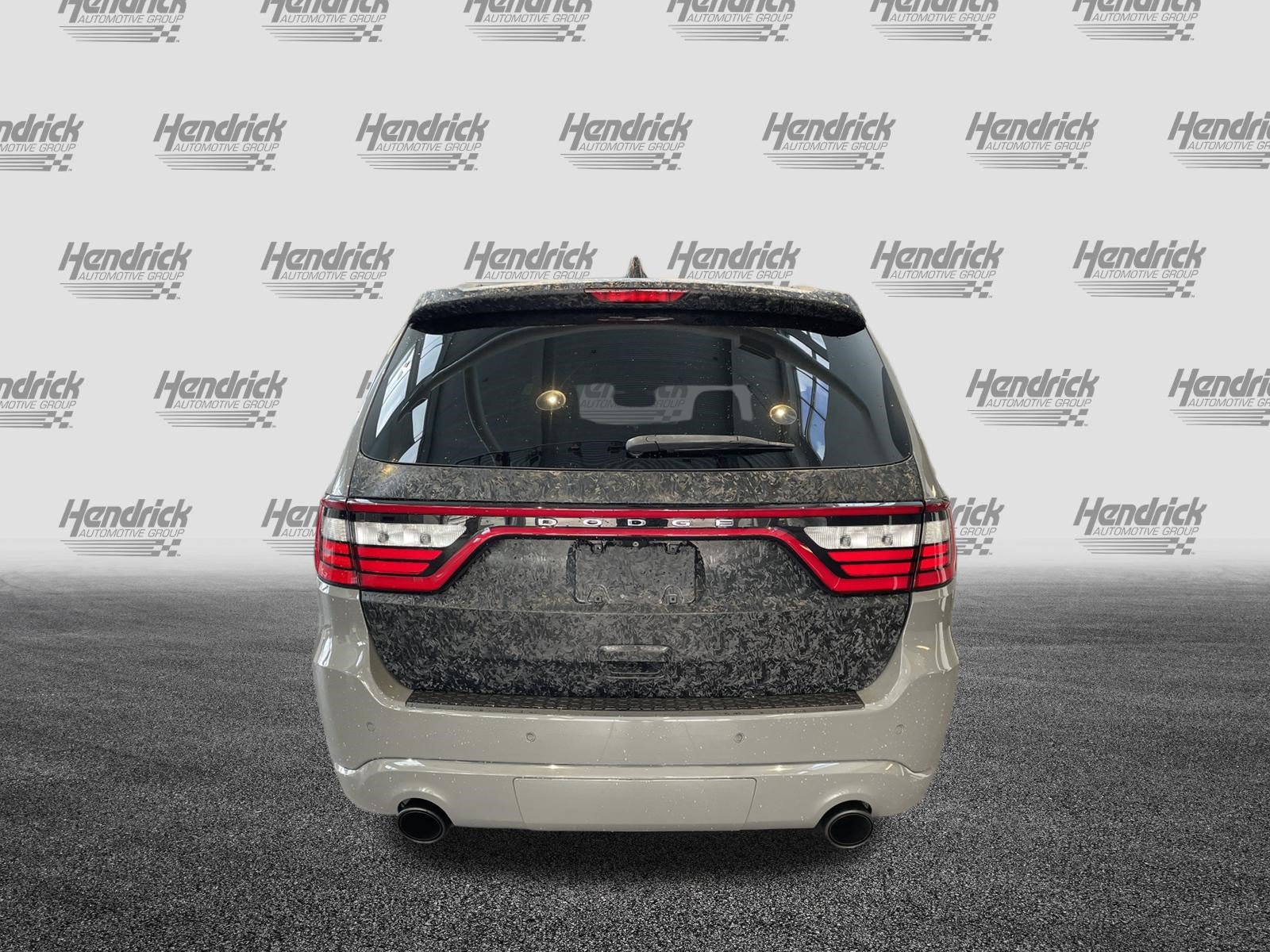 Used 2022 Dodge Durango R/T w/ Blacktop Package AWD/4WD image 11