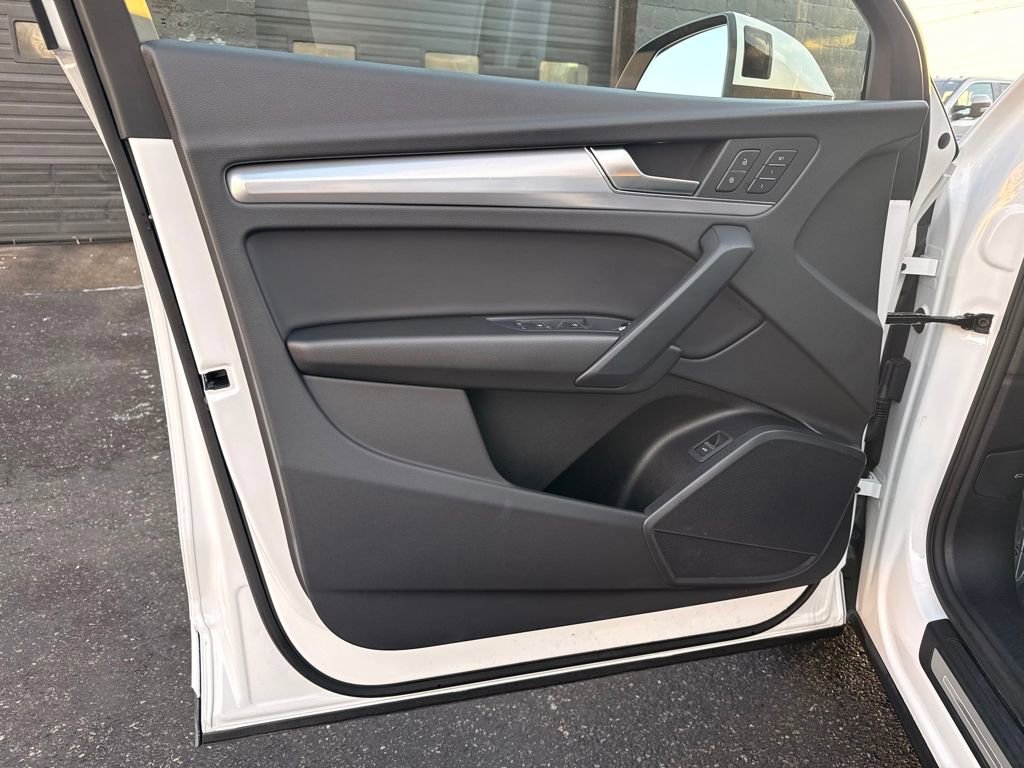 Used 2025 Audi Q5 2.0T Premium image 20