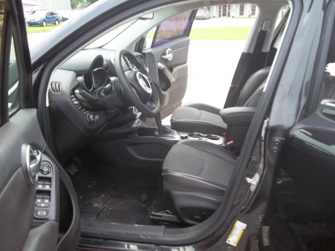 Used 2016 FIAT 500X Lounge image 7
