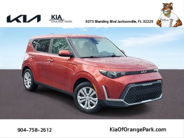 Used 2024 Kia Soul LX FWD image 1