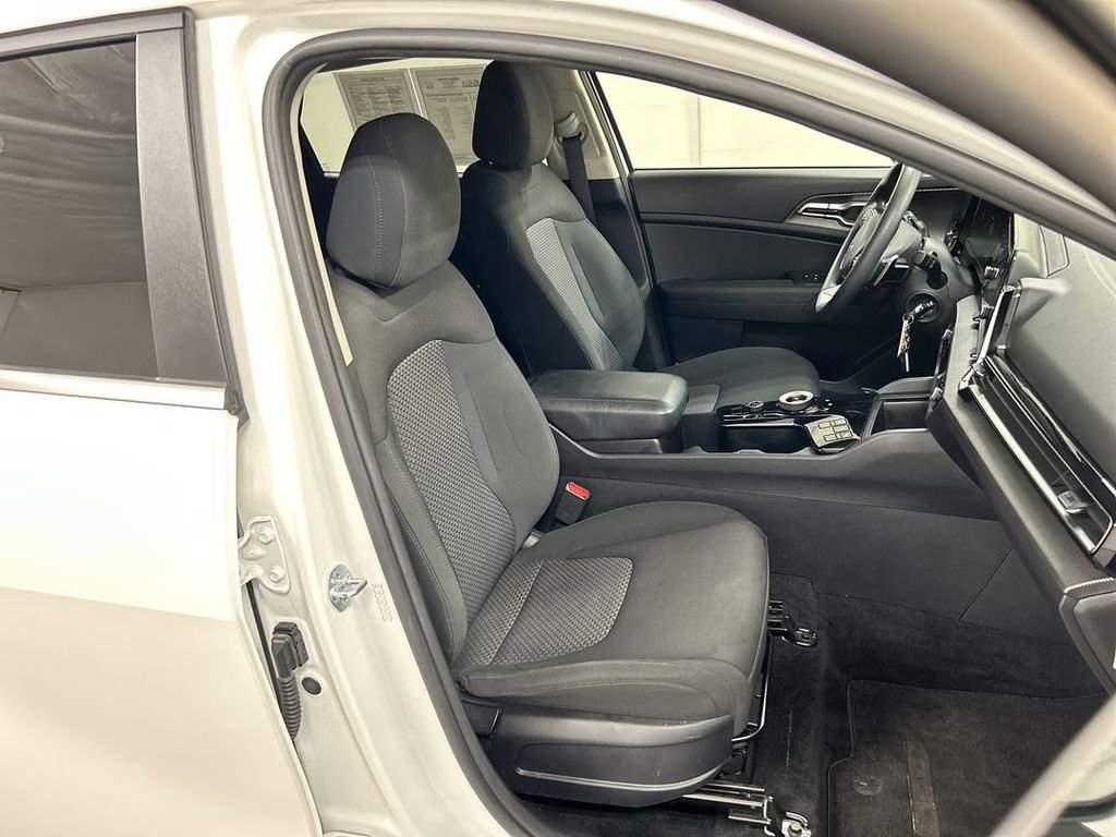Certified 2023 Kia Sportage LX image 22