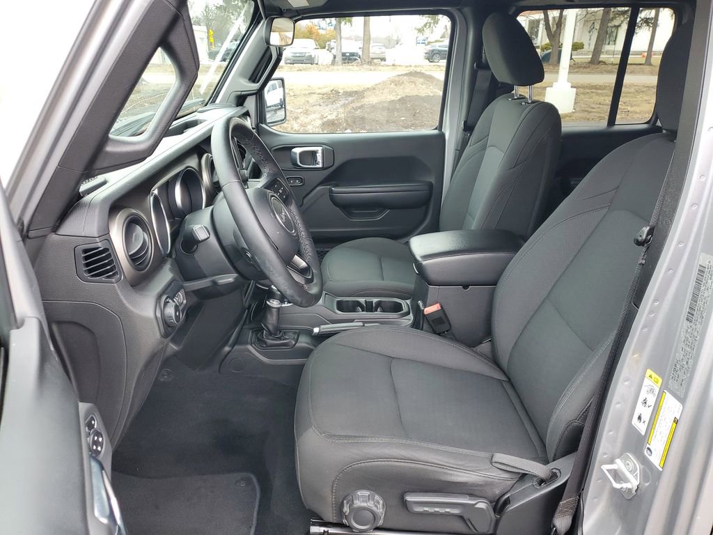 Used 2018 Jeep Wrangler Unlimited Sport S image 5