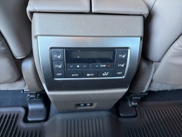 Used 2023 Lexus GX 460 Premium w/ Accessory Package AWD/4WD image 19