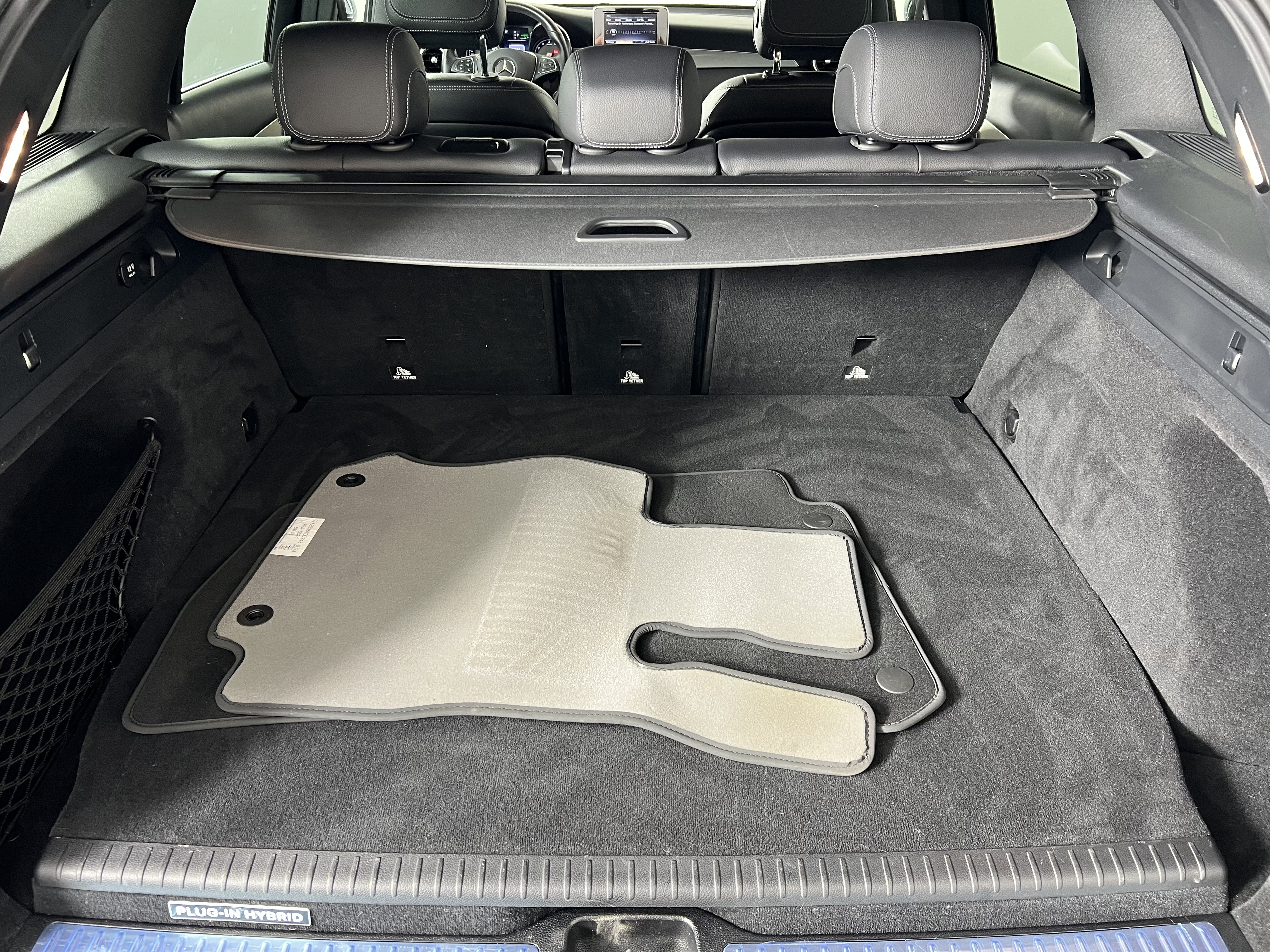 Used 2019 Mercedes-Benz GLC 350e 4MATIC image 24