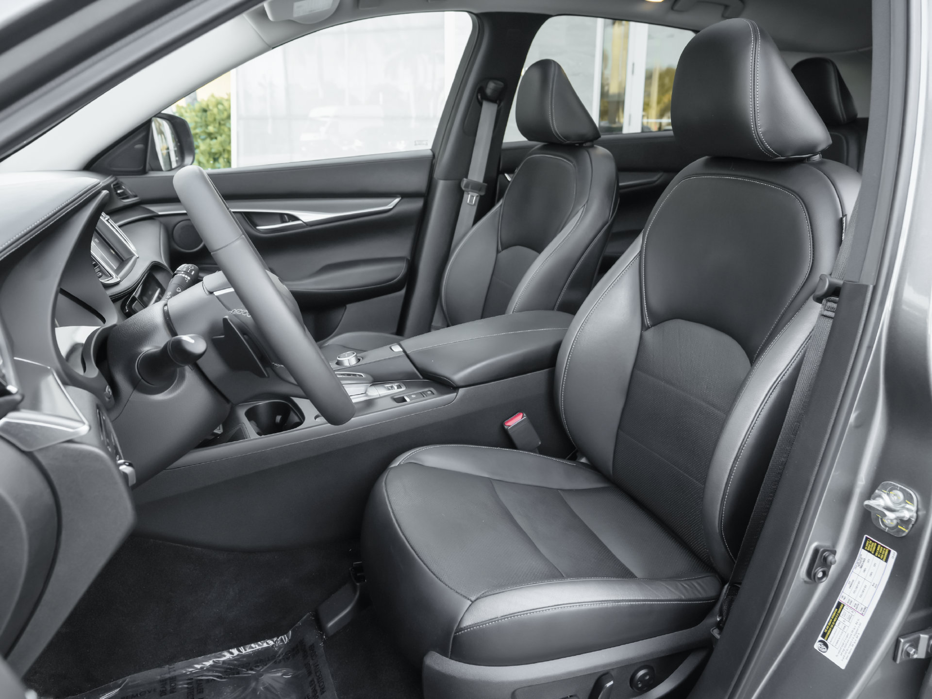 Certified 2023 INFINITI QX50 Luxe FWD image 5