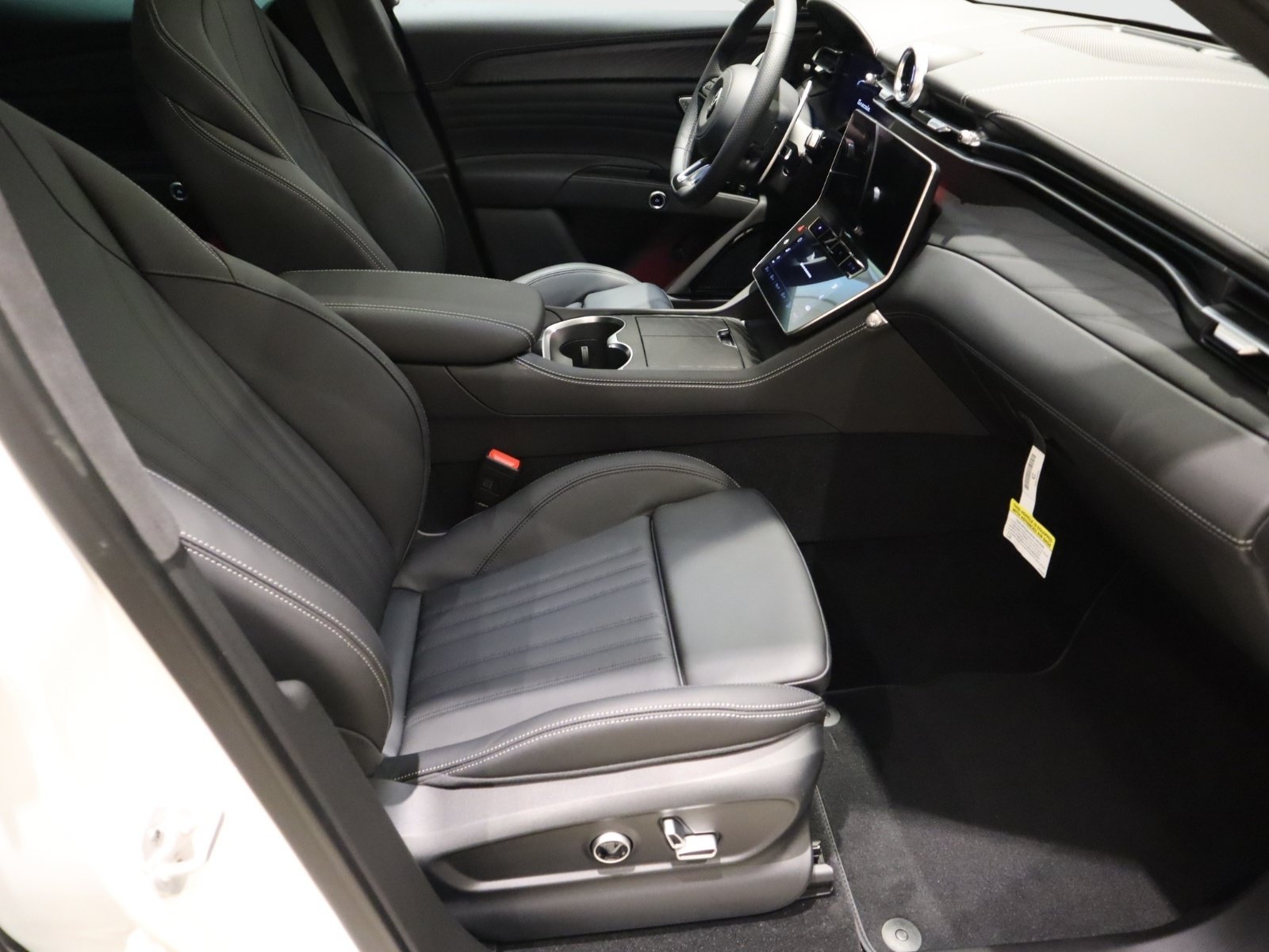 New 2026 Maserati Grecale Modena AWD/4WD image 16