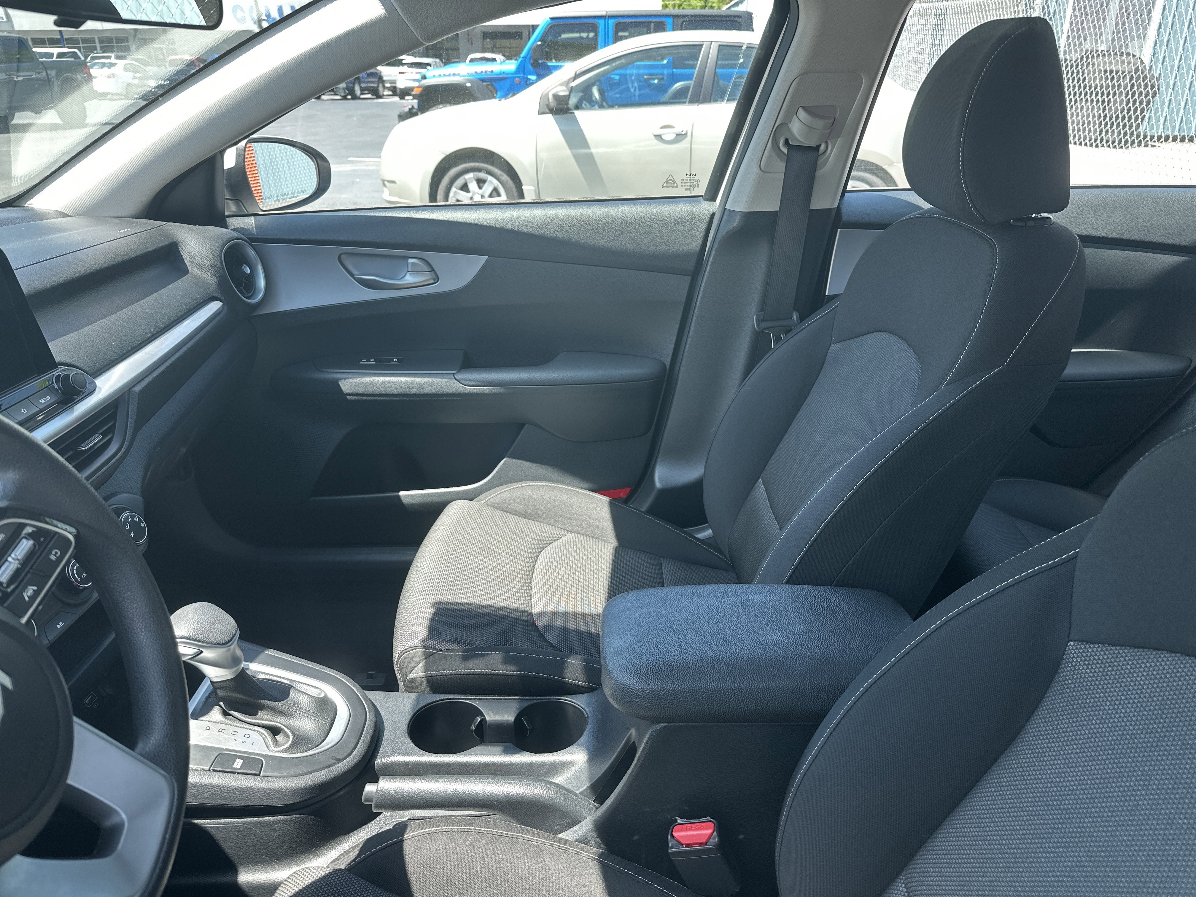 Used 2024 Kia Forte LXS FWD image 11