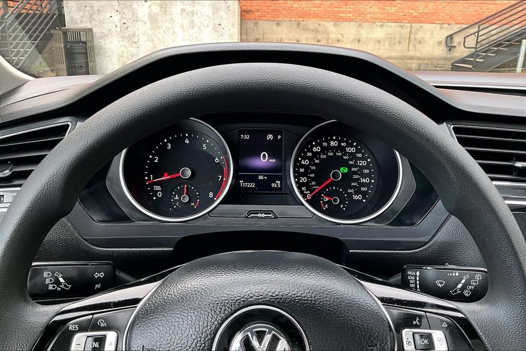 Used 2021 Volkswagen Tiguan S FWD image 26