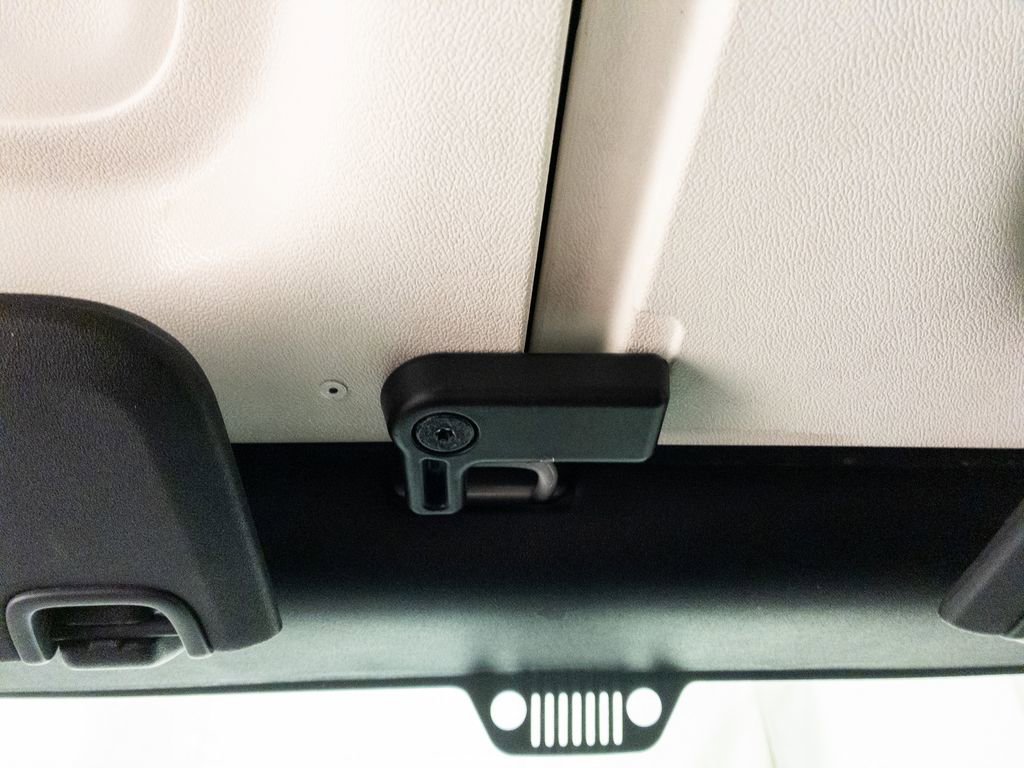 Used 2012 Jeep Wrangler Unlimited Sport AWD/4WD image 19