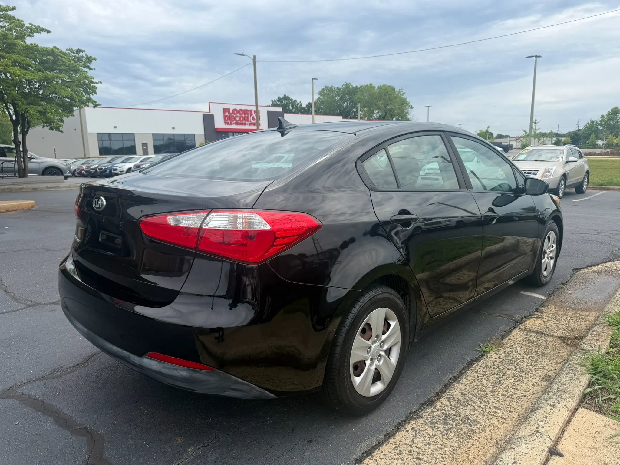 Used 2016 Kia Forte LX FWD image 7