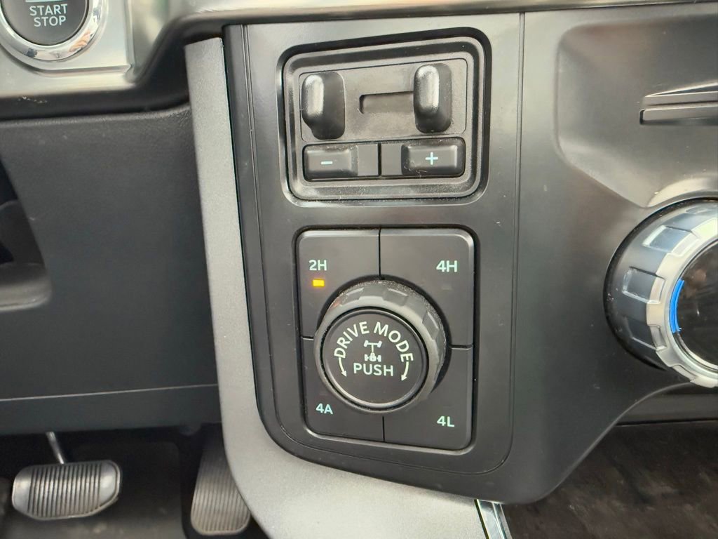 Used 2023 Ford F150 Lariat w/ Equipment Group 502A High image 23