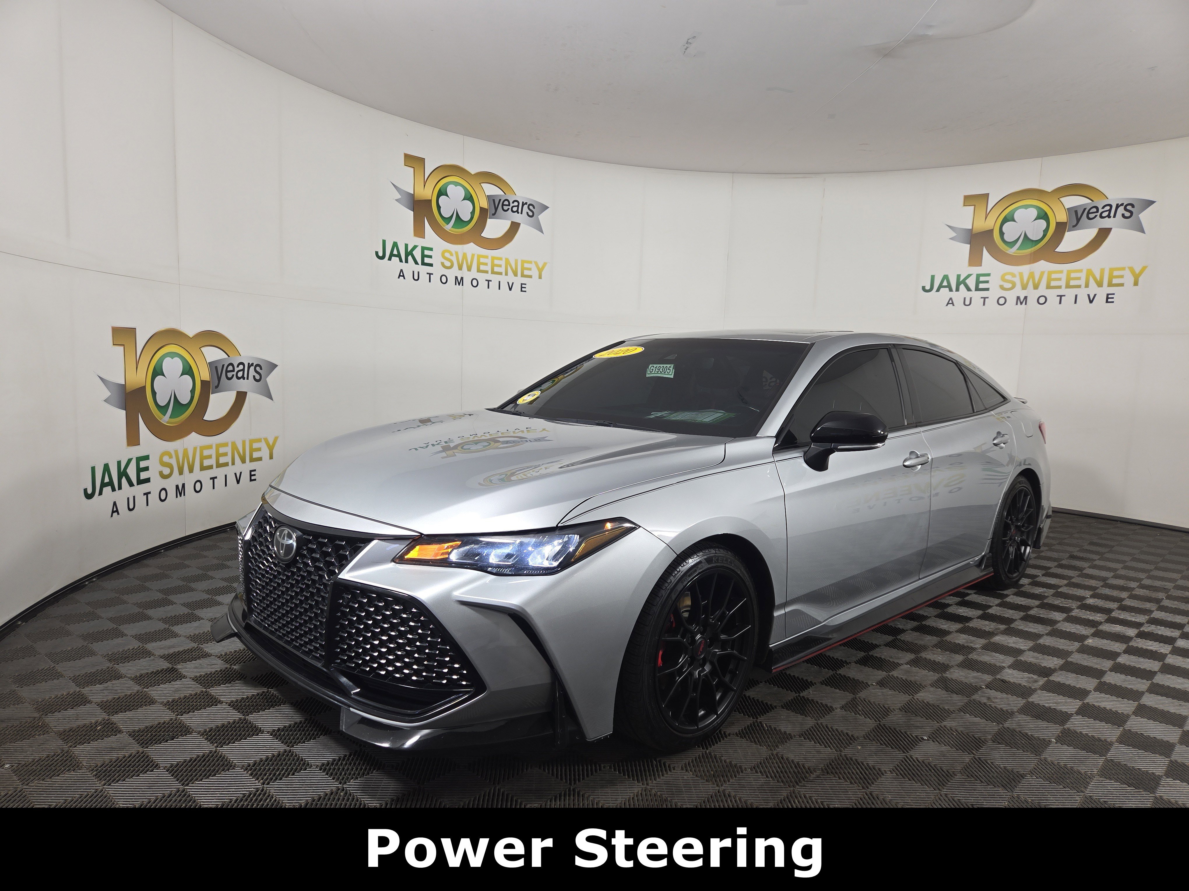 Used 2020 Toyota Avalon TRD image 3