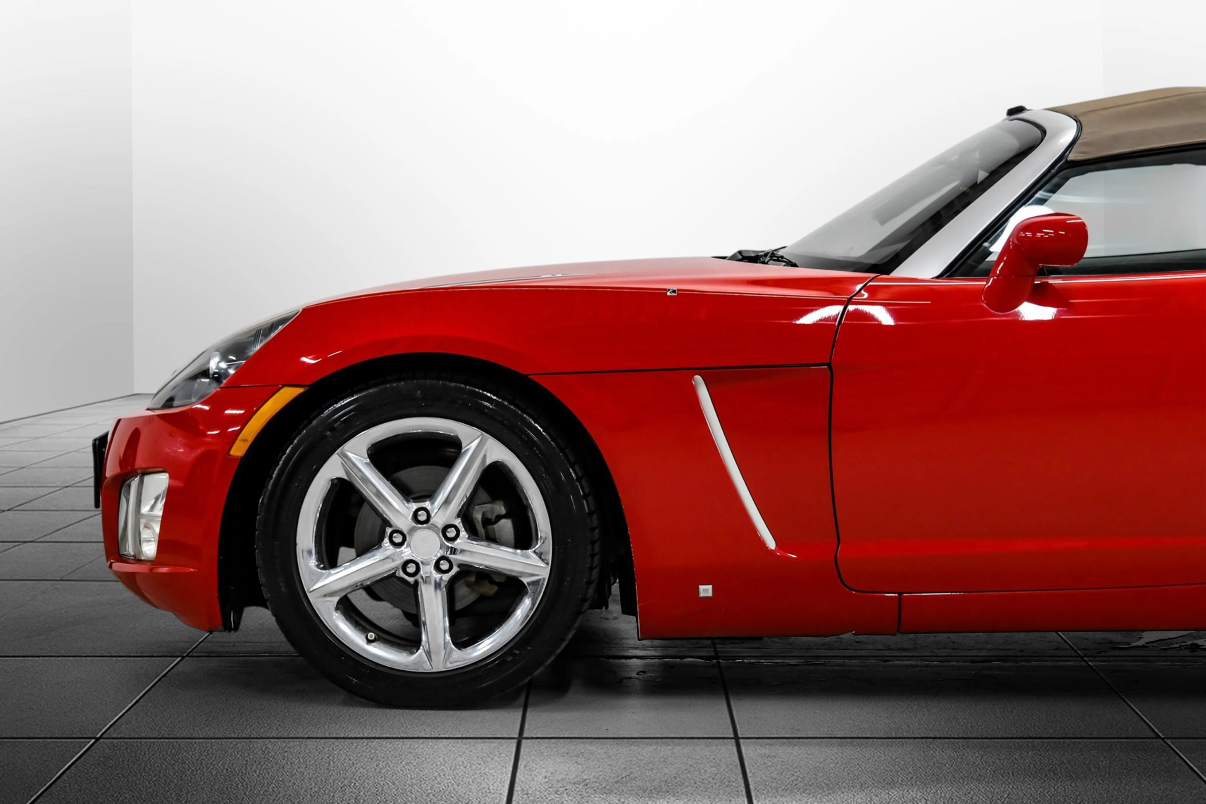 Used 2009 Saturn Sky Red Line RWD image 20