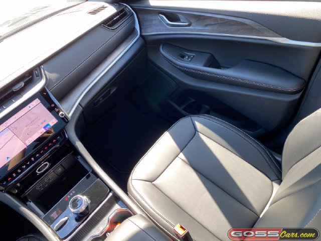 New 2026 Jeep Grand Cherokee Limited w/ Limited Altitude Package AWD/4WD image 17