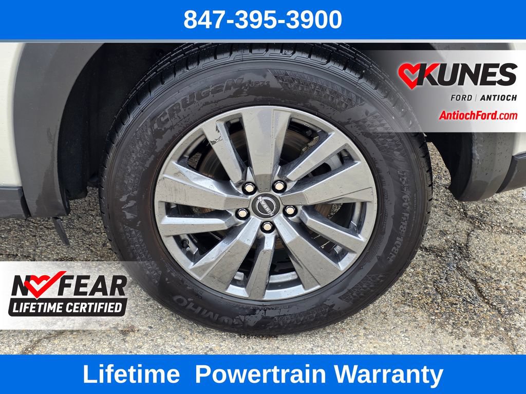 Used 2025 Nissan Pathfinder SV FWD image 11