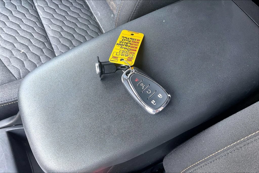 Used 2021 Chevrolet Equinox LT w/ Driver Convenience Package FWD image 34