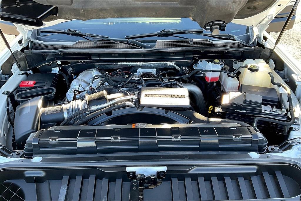 Used 2024 Chevrolet Silverado 2500 LTZ w/ LTZ Convenience Package image 9