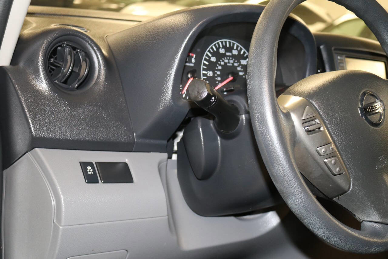 Used 2020 Nissan NV200 S w/ Back Door Glass Package image 28