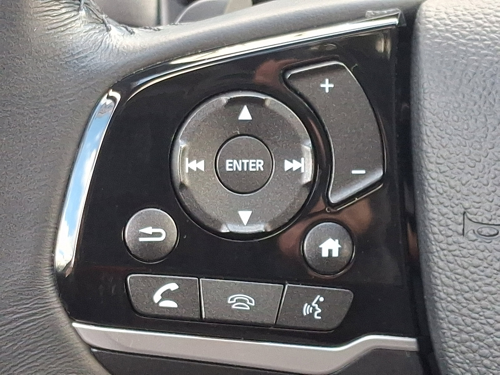 Certified 2024 Honda Odyssey Touring image 22