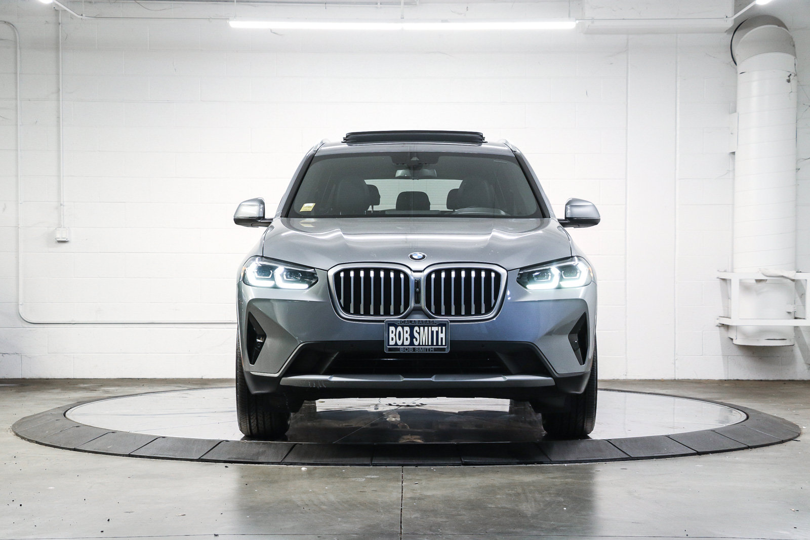 Certified 2023 BMW X3 xDrive30i w/ Premium Package AWD/4WD image 2