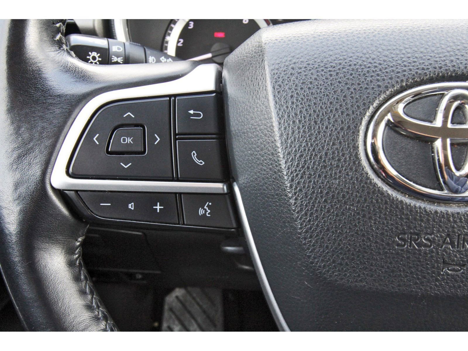 Used 2023 Toyota Highlander XLE image 19