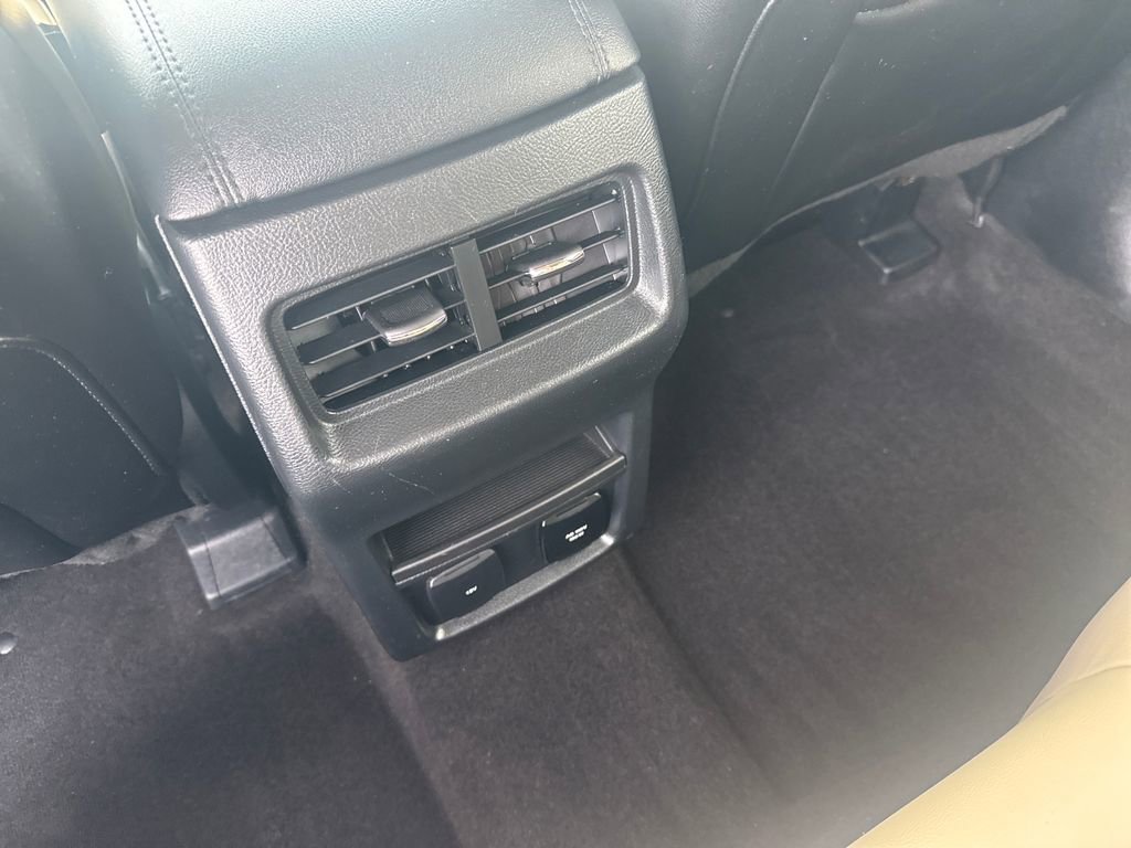 Used 2020 Ford Edge SEL w/ Convenience Package AWD/4WD image 22