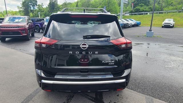 Used 2025 Nissan Rogue Platinum AWD/4WD image 4
