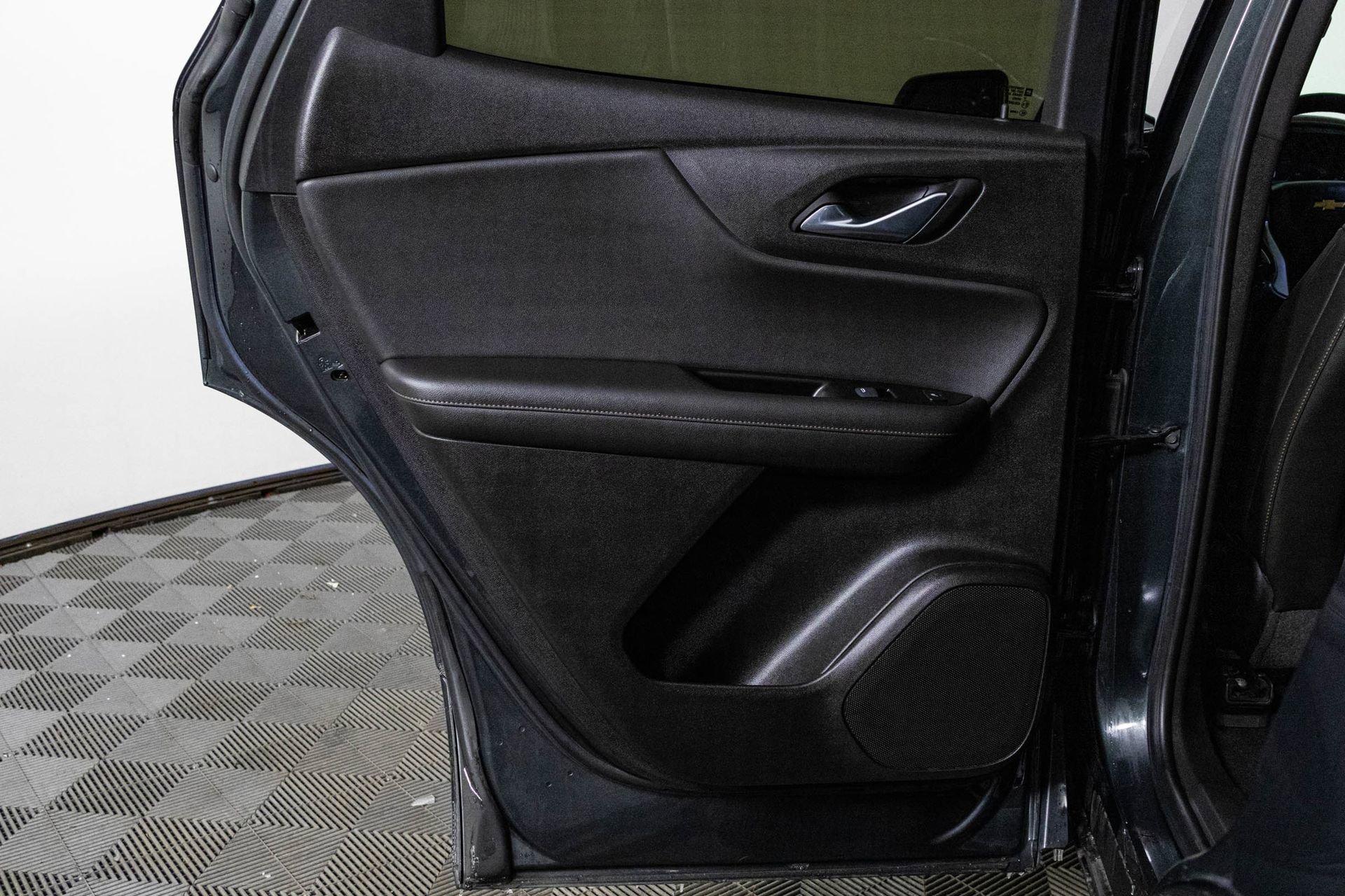 Used 2020 Chevrolet Blazer Premier w/ Driver Confidence II Package image 36