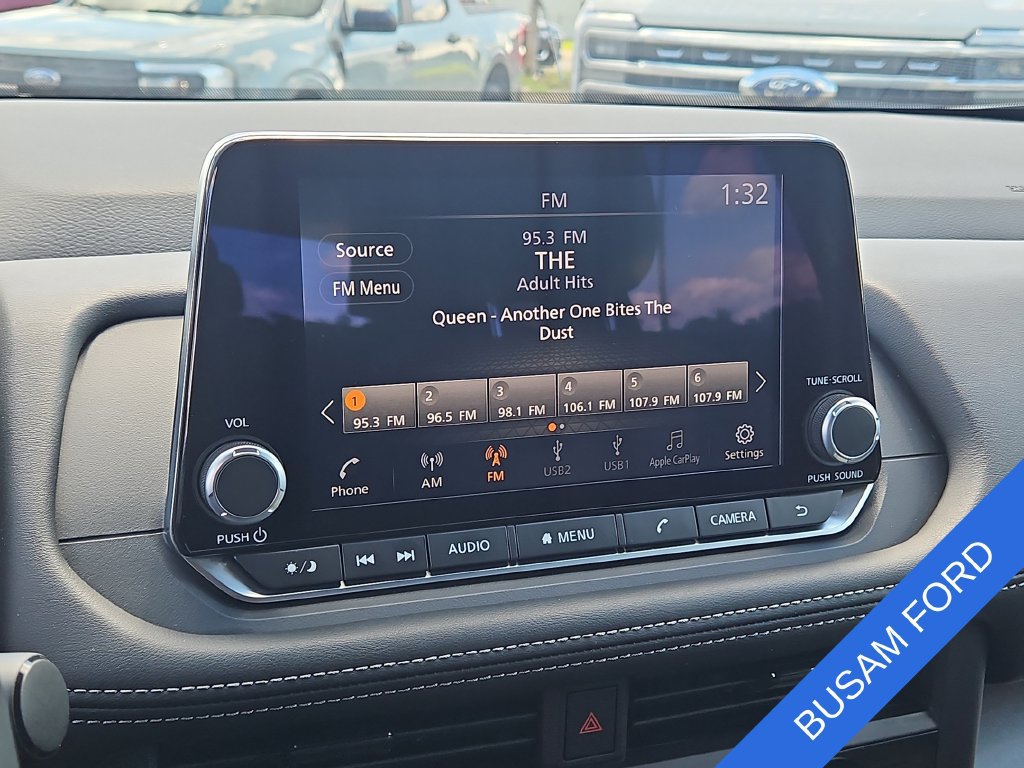 Used 2026 Nissan Rogue SV FWD image 24