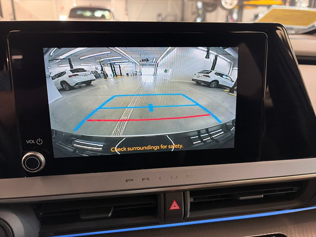 Used 2024 Toyota Prius XLE AWD/4WD image 16