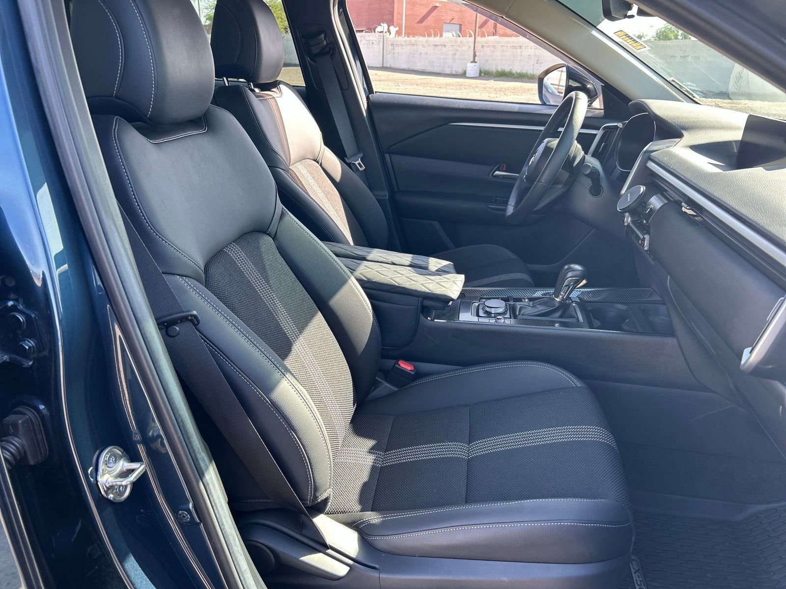 Used 2024 MAZDA CX-50 AWD 2.5 S w/ Weather Package image 11