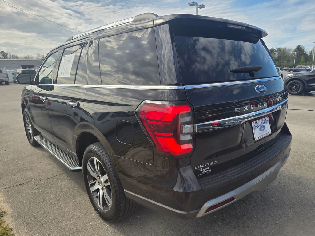 Used 2023 Ford Expedition Limited RWD image 3
