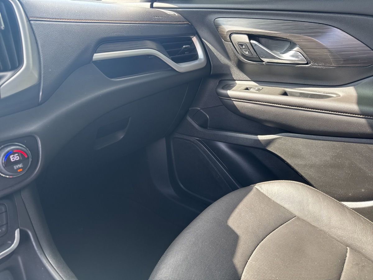 Used 2020 GMC Terrain SLT image 32