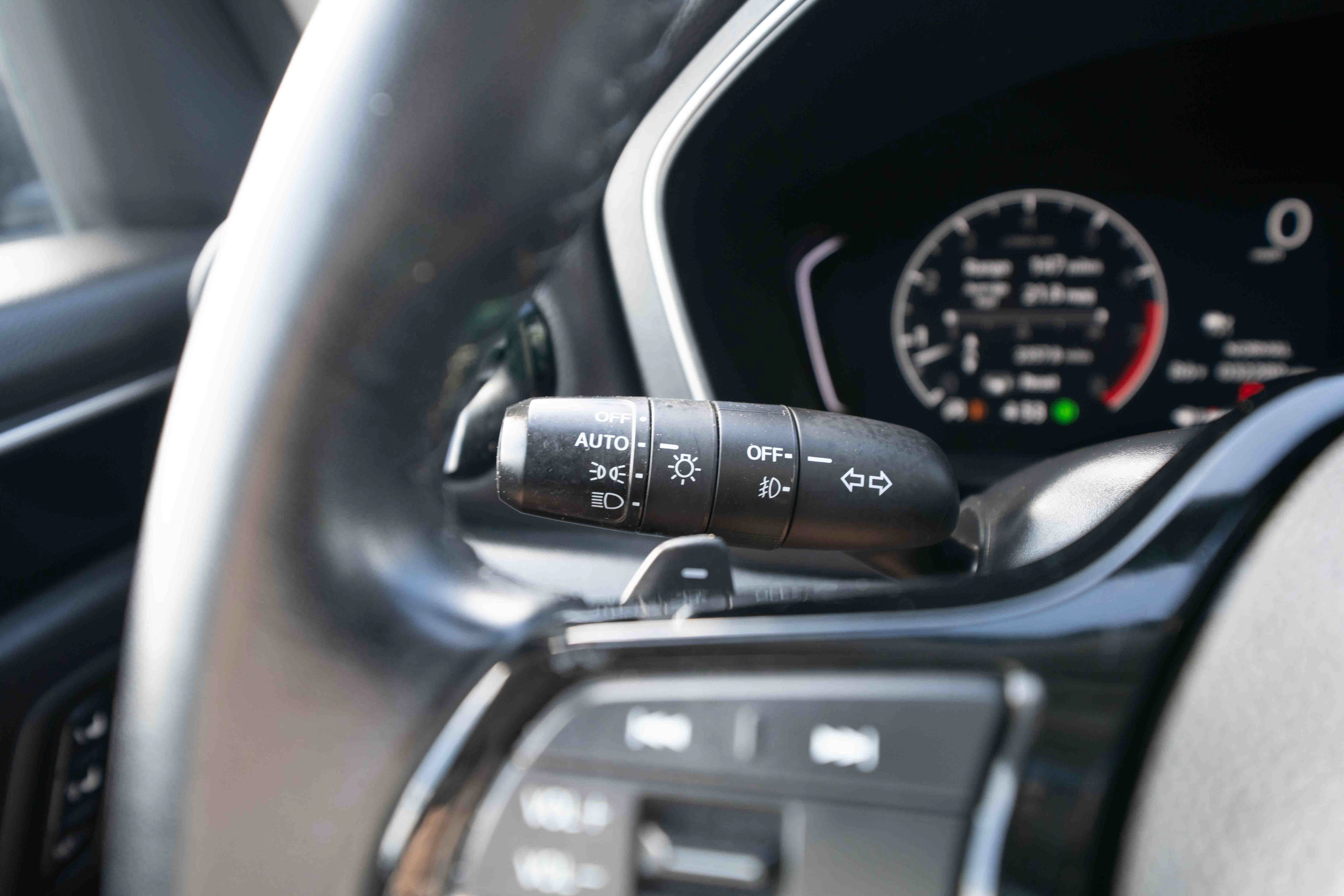 Used 2025 Honda Pilot Touring image 13