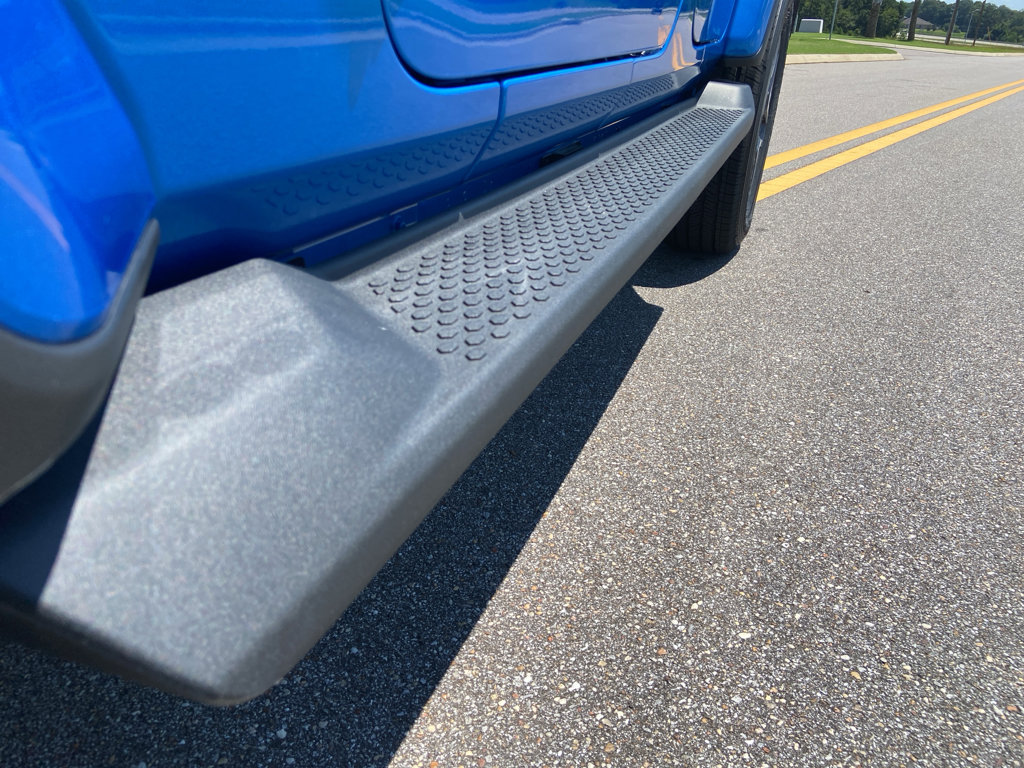 New 2025 Jeep Wrangler Sahara image 9