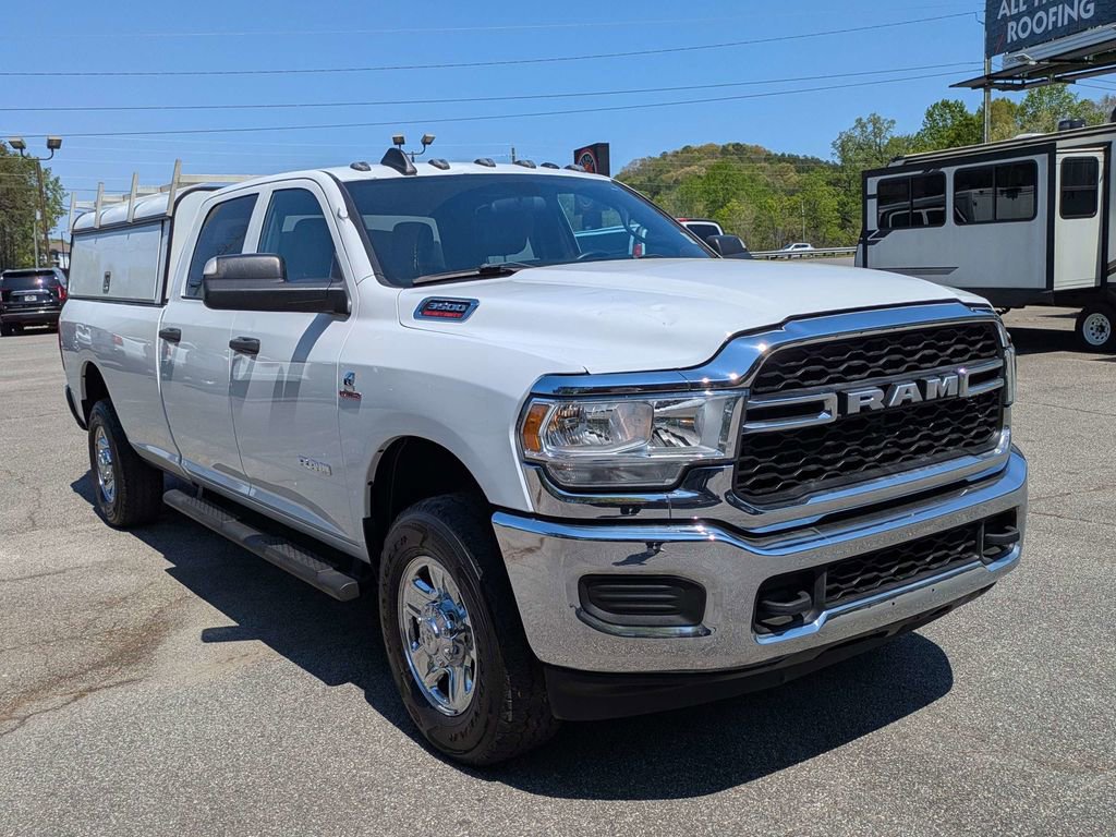 Used 2022 RAM 3500 Tradesman w/ Chrome Appearance Group AWD/4WD image 2