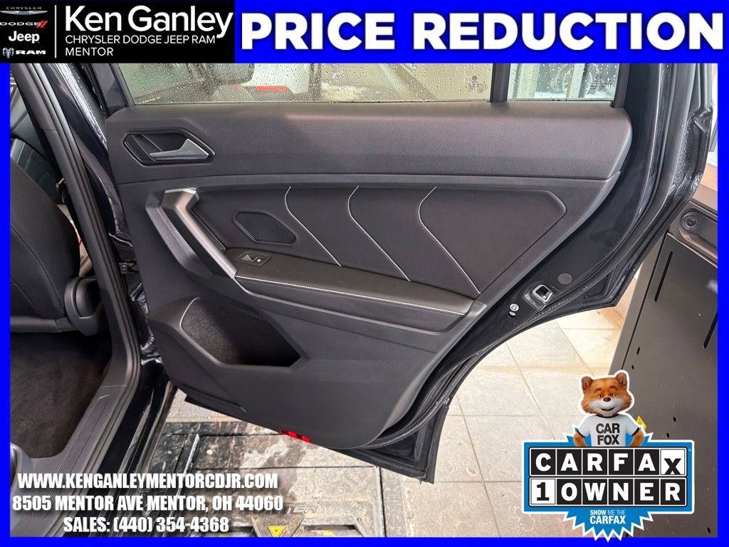 Used 2024 Volkswagen Tiguan SE R-Line image 24