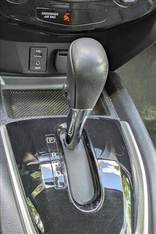 Used 2016 Nissan Rogue SL w/ SL Premium Package image 13