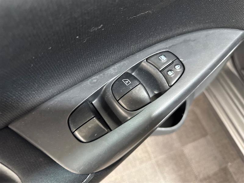 Used 2015 Nissan Sentra S FWD image 27