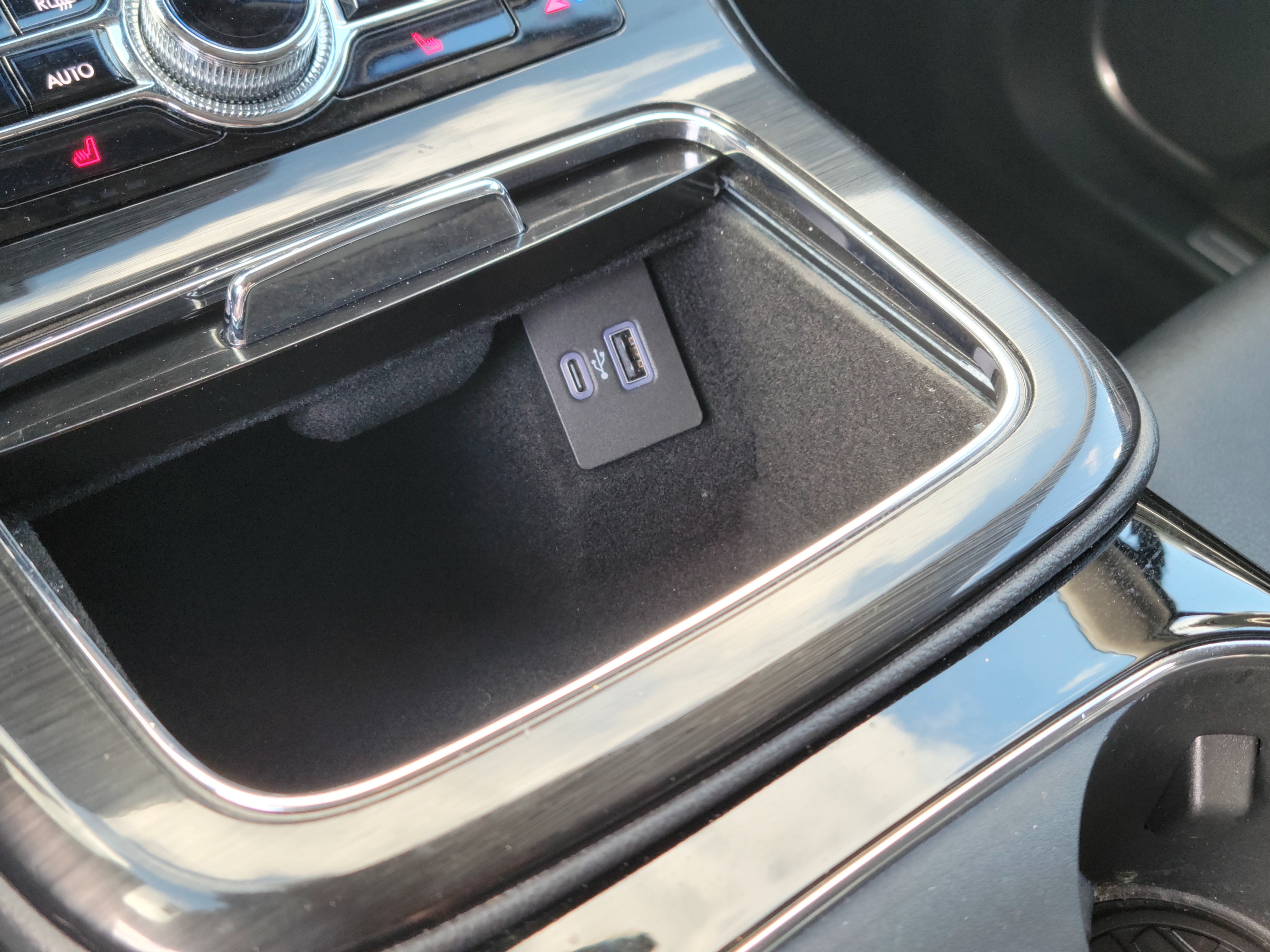 Certified 2023 Lincoln Nautilus AWD w/ Premium Package image 21