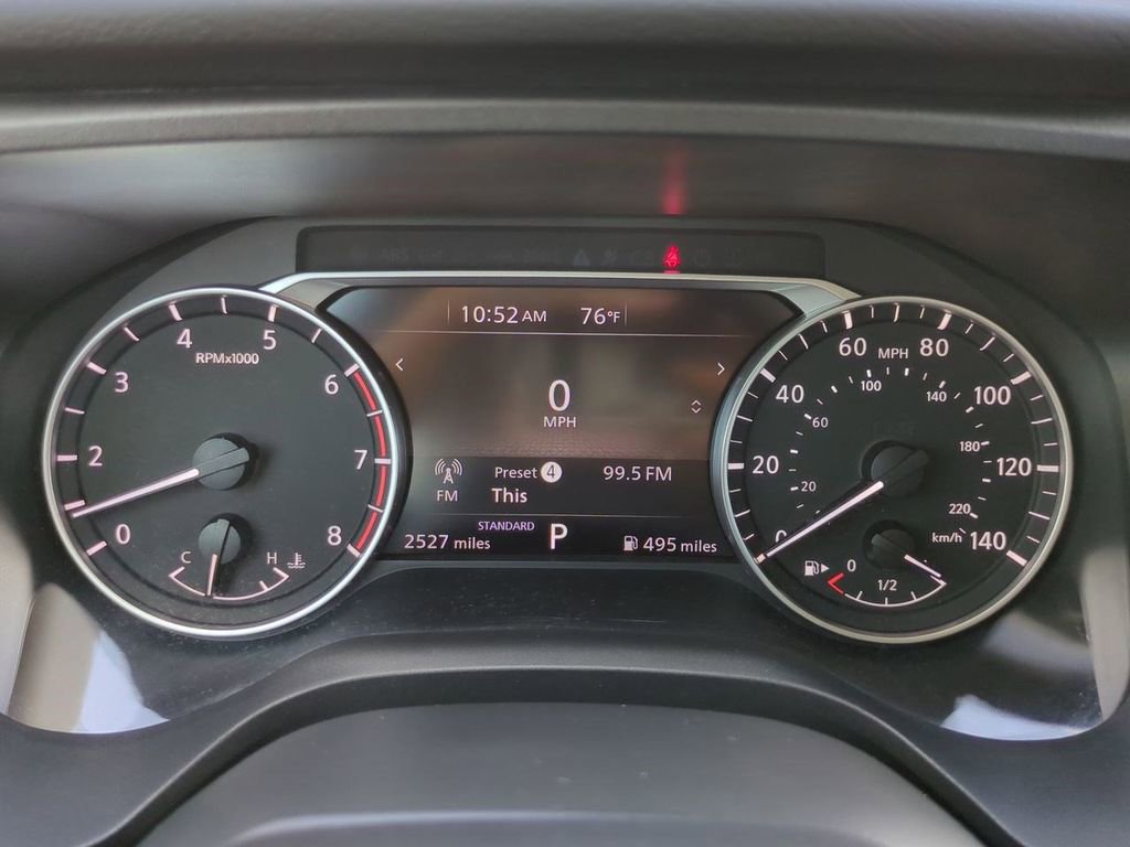 Certified 2025 Nissan Rogue SV image 26