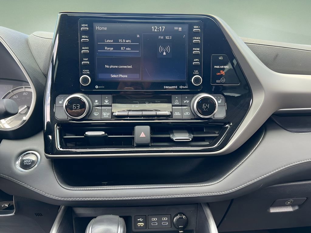 Used 2022 Toyota Highlander XLE image 12